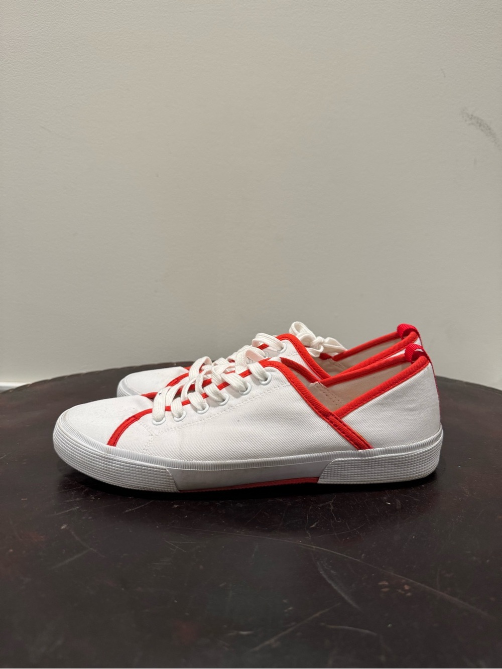Women’s Boden White Canvas Low-Top Sneakers with Red Trim - size 40